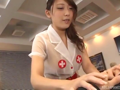 Seductive Japanese Nurse Delivers Mind-Bending Blowjob Experience