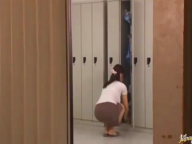 Sultry Cleaning Lady Reiko Takes Him Deep In The Steamy Restroom