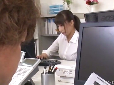 Irresistible Ayami Shunka Takes A Quick Office Fuck With Passion