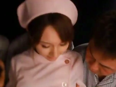 Surrounded by Four Cocks, Yuzuka Kinoshita Tastes Each Firmly