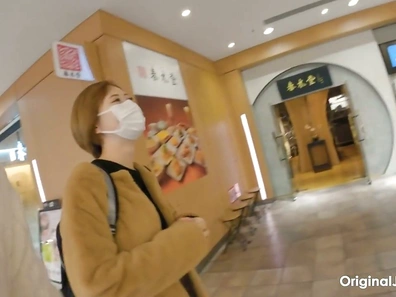 Amateur Temptress Moans Loudly During Wild Stranger Sex Encounter