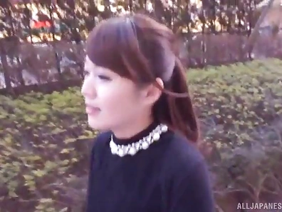 Sensual Japanese MILF Teases Herself Closer To Blissful Orgasm Edge