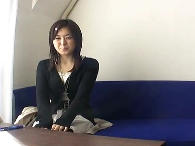 Charming Amateur Chisa Hoshijima Gives Sultry Blowjob Close-Up Treat