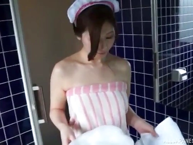 Sasaki Aki Gives Her Boyfriend an Amazing Blowjob While He Enjoys It Most
