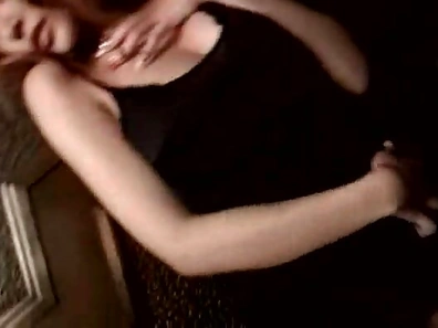Skillful Sex Queen Plays Amazing Games with Her Hungry Mouth