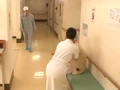 Sexi Japanese Nurse Giving Patient A Thorough Cock-Sucking Experience