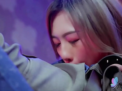 Chinese hot girl Lin Siyu is sucking dick and getting nailed hard.