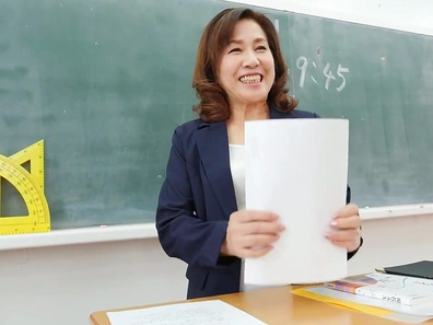 Educator Reveals Perfect Boobs Before Classroom Desk Fuck with Shy Student