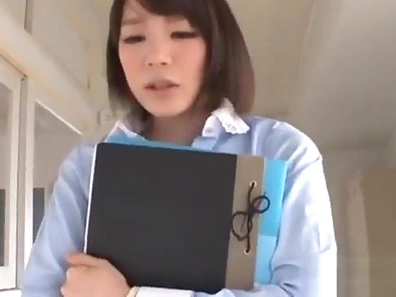 Airi Suzumura Pleasures Her Wet Pussy Solo Using Vibrating Toys