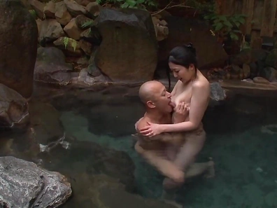 Sexy Outdoor Fuck Session With Voluptuous Asian Babe's Wet Pussy