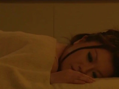 Seductive Busty Wife Rubbing Her Oiled Tits During Steamy Japanese Massage
