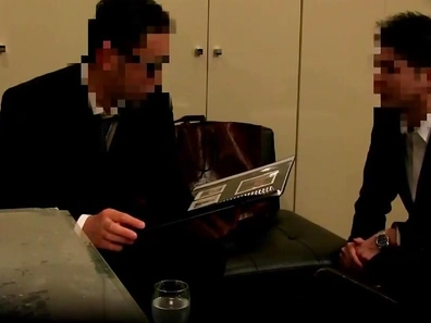 Seductive Masseur Provides Customer With Hot & Steamy Japanese Massage Experience