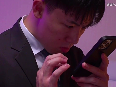 Shocked Guy Gets Threesome Surprise From Steamy Japanese Babes in Wild Action