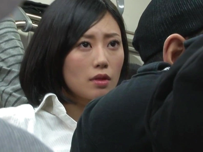 Sexy Asian lesbians Uta Kohaku and Karen Hazuki in public sex show