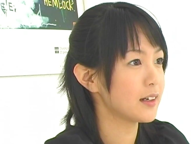 Nana Nanami plays with toys on her sweet pussy