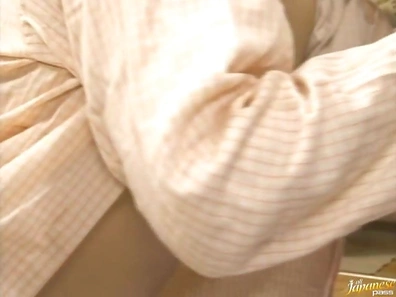 Hitomi Kurosaki Mature Asian lady is a babe