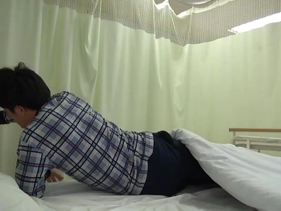 College beauty gives amazing blowjob session