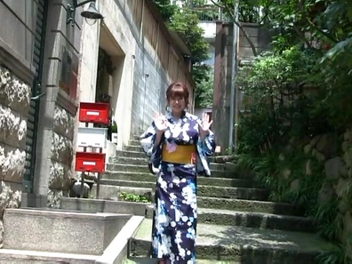 Big-tittied girl Yuumi Nagasaku enjoys hard cock between her juicy tits