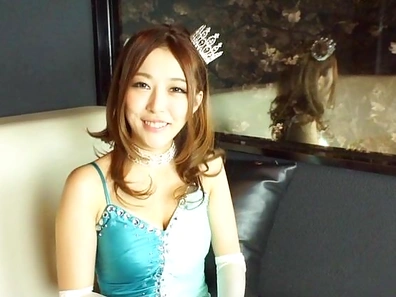 Adorable amateur babe enjoying cosplay action