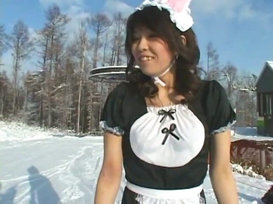 Rin Kawamoto Asian doll is skiing nude