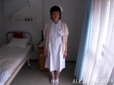 Petite amateur babe Mashiro Ayase deepthroats cock on pov video