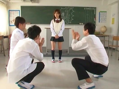 Sexy Minami Kojina gets naughty at school