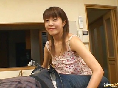 Arika Takarano Asian doll gives a hot blowjob