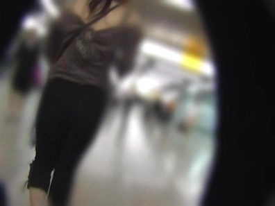 Hot JP babe gets finger fucked roughly on a train