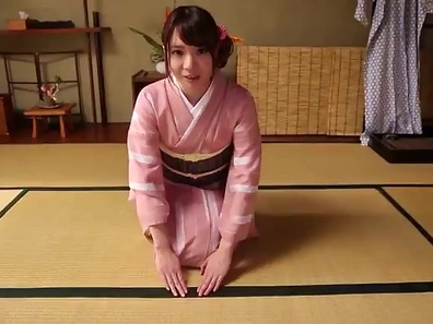 Skillful Geisha Uses Her Pussy Expertise to Fully Satisfy Him